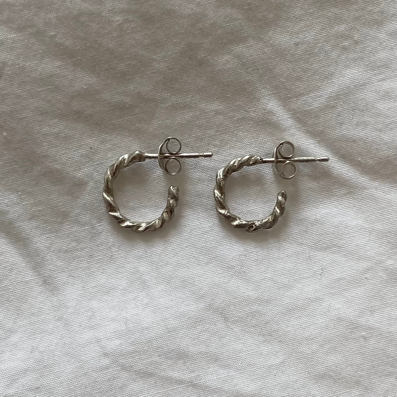 Round Twisted Hoops Small