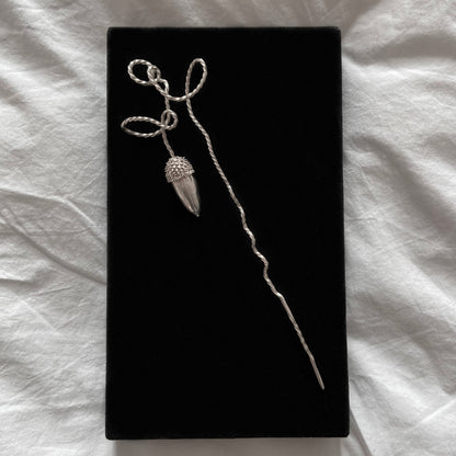 Oak Pin