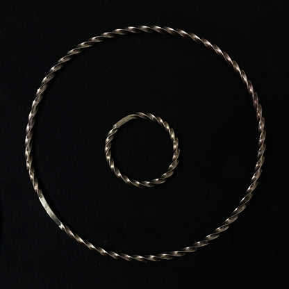 Square Twisted Bangle yellow gold